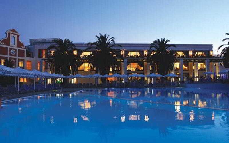 Roda Beach Resort & Spa Exterior foto