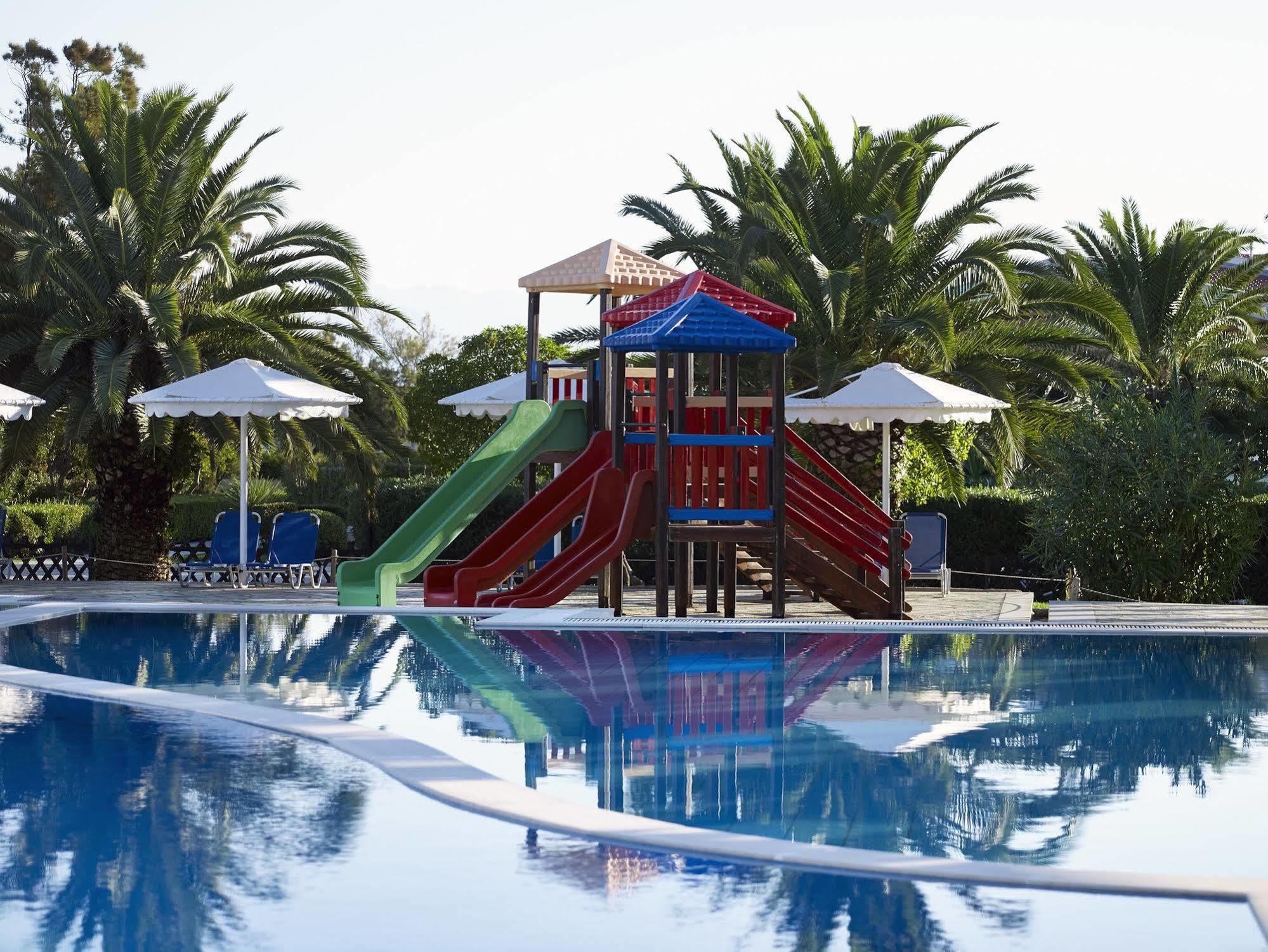 Roda Beach Resort & Spa Exterior foto