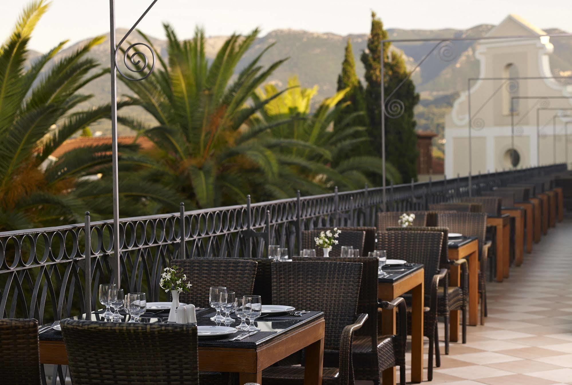 Roda Beach Resort & Spa Exterior foto